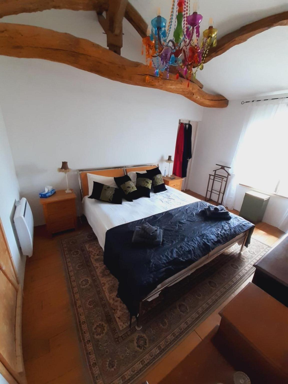Les Geais Saint-Pierre-la-Noue Quarto foto
