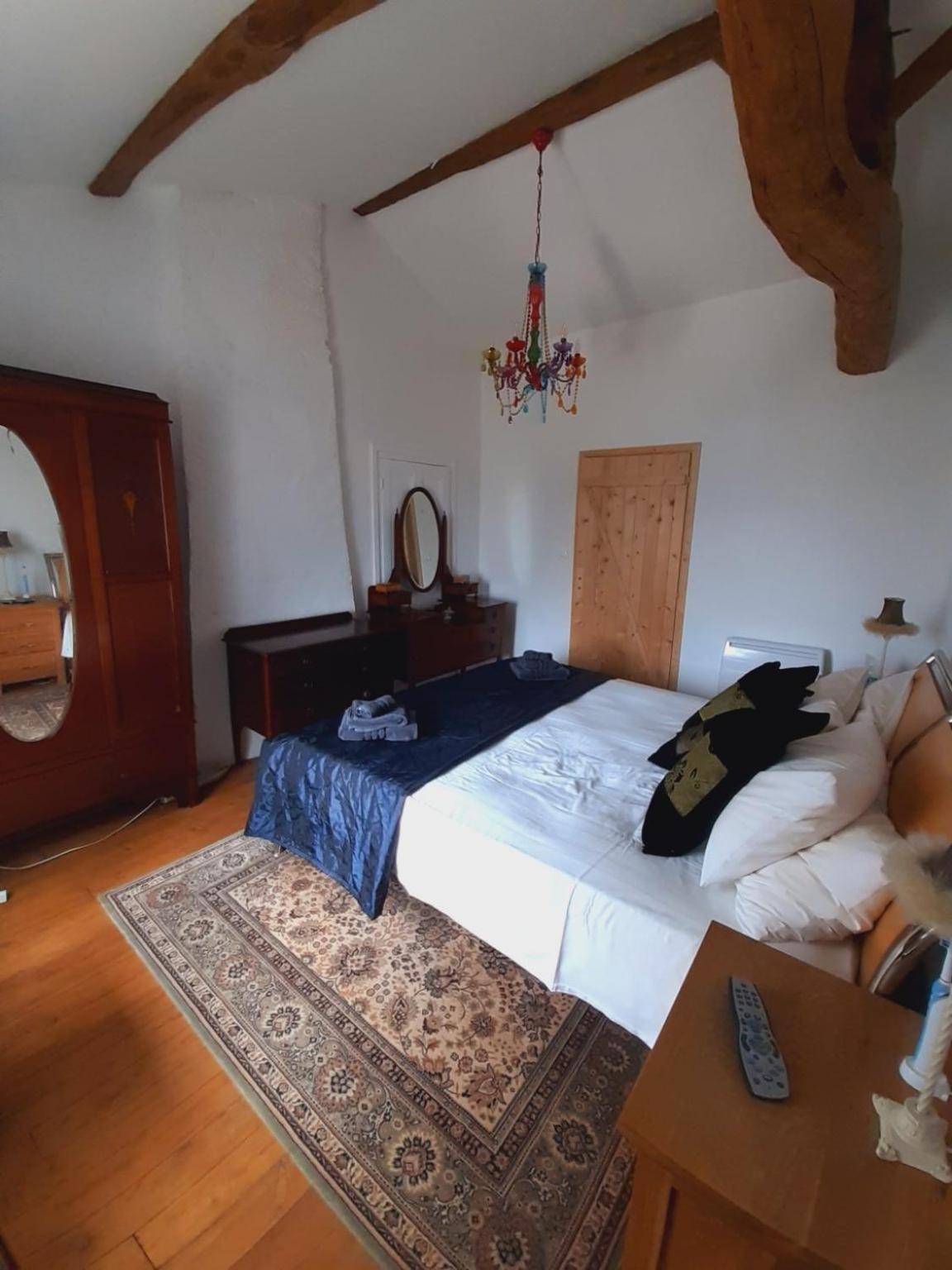 Les Geais Saint-Pierre-la-Noue Quarto foto